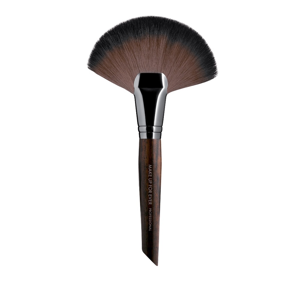 MAKE UP FOR EVER 134 Large Powder Fan Brush